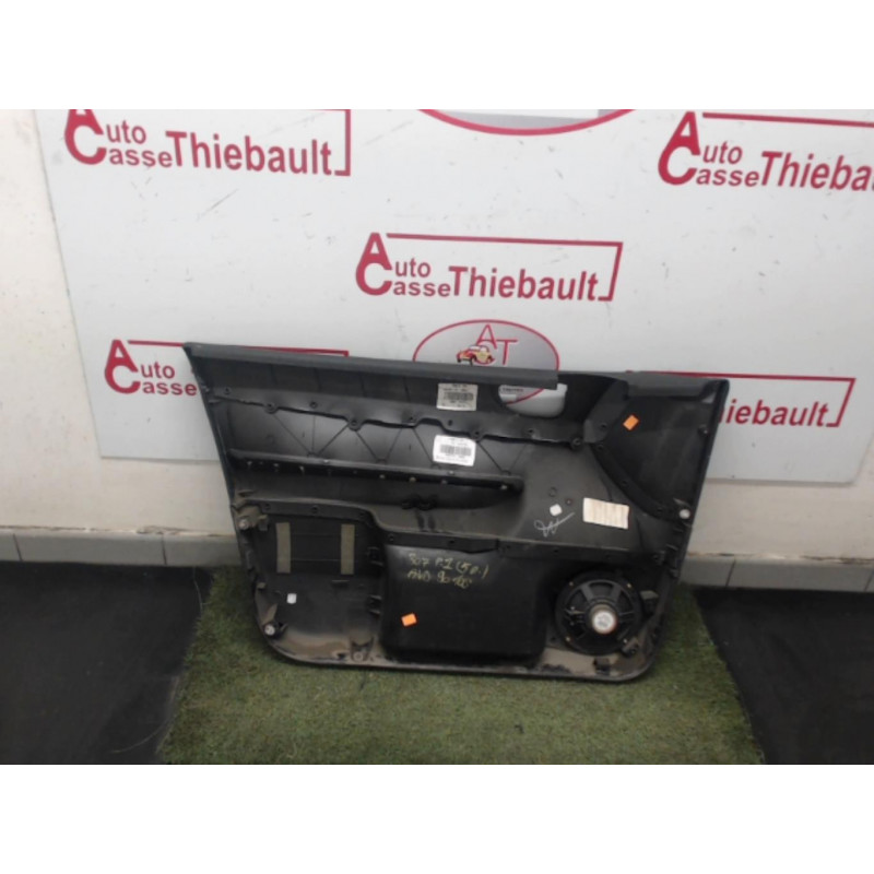 Panneau de porte avant droit PEUGEOT 307 PHASE 1 d’occasion