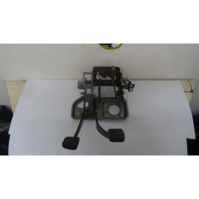 Pedalier OPEL AGILA II d’occasion