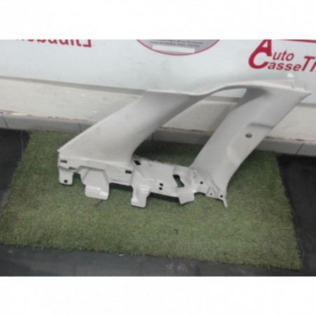 Garniture laterale arriere gauche CITROEN C4 PICASSO PHASE 1 d’occasion