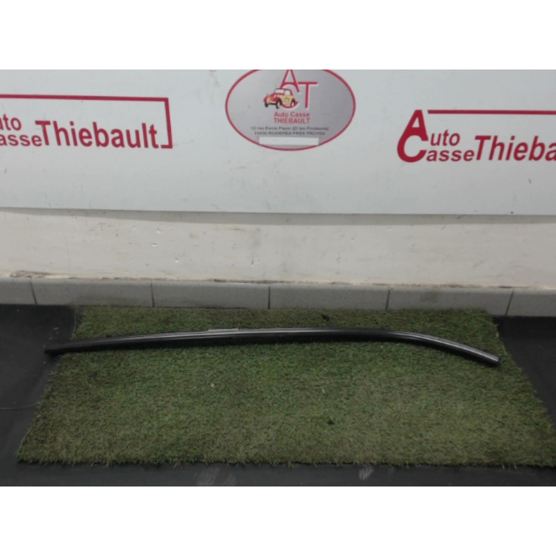 Rail de porte coulissante haut  PEUGEOT 1007 d’occasion