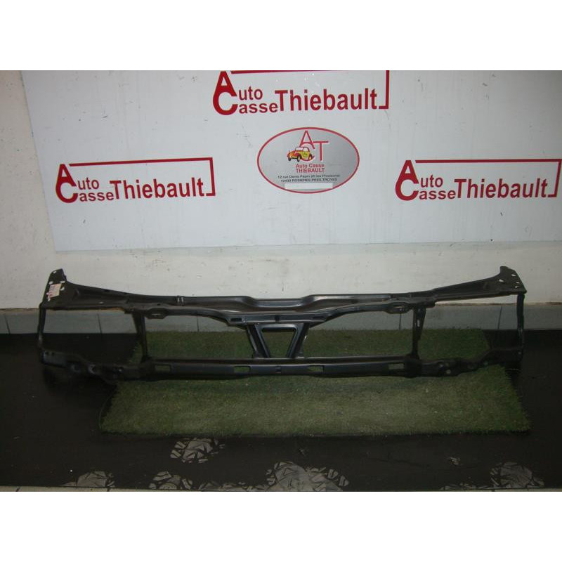 Armature avant, Masque avant VOLKSWAGEN PASSAT IV (3A2) d’occasion