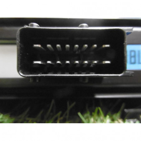 Amplificateur audio PEUGEOT 407 PHASE 1 d’occasion