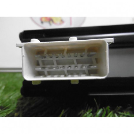 Amplificateur audio PEUGEOT 407 PHASE 1 d’occasion