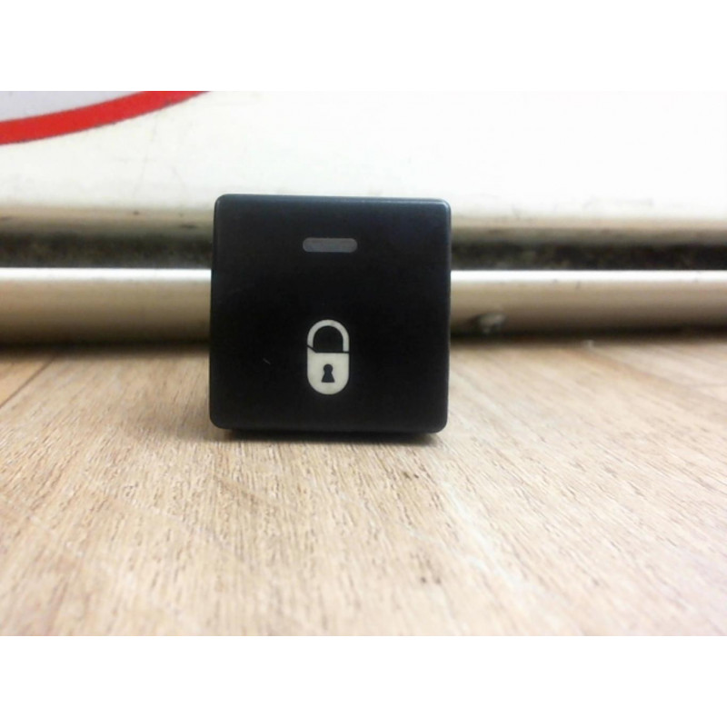Bouton/Interrupteur PEUGEOT PARTNER FOURGON PHASE 2 d’occasion
