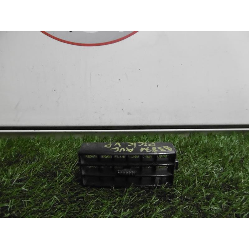 Aerateur tableau de bord NISSAN PICK UP D21 KING CAB d’occasion