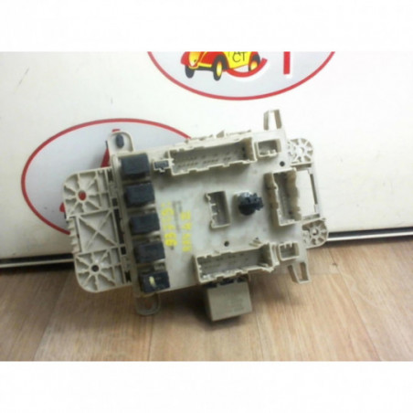 Porte fusible TOYOTA RAV 4 II PHASE 1 d’occasion