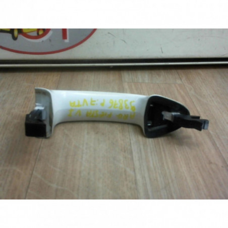 Poignee porte arriere gauche FORD FIESTA VI d’occasion