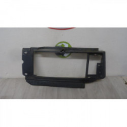 Enjoliveur de phare droit RENAULT MASTER COMBI d’occasion