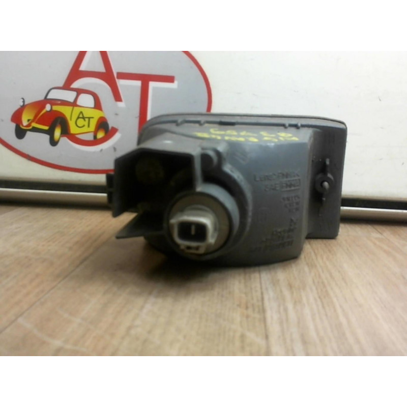 Optique avant secondaire gauche (feux)(clignotant) TOYOTA RAV 4 II PHASE 1 d’occasion