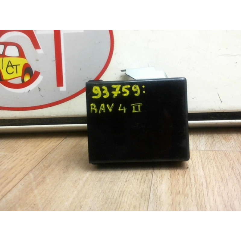 Calculateur TOYOTA RAV 4 II PHASE 1 d’occasion