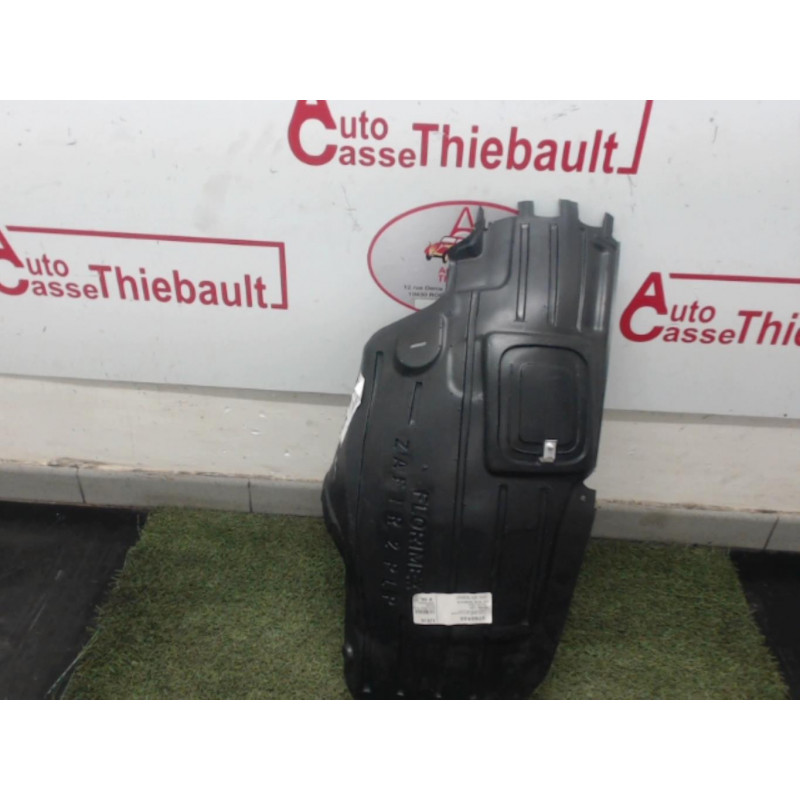 Pare boue avant droit OPEL ZAFIRA (B) PHASE 1 d’occasion