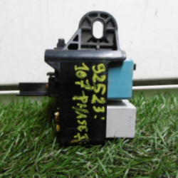 Porte fusible PEUGEOT 107 PHASE 1 d’occasion