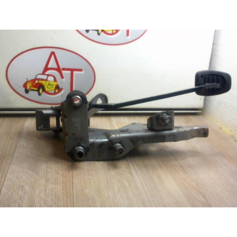 Pedalier de frein RENAULT CLIO III 1.5 DCI d’occasion
