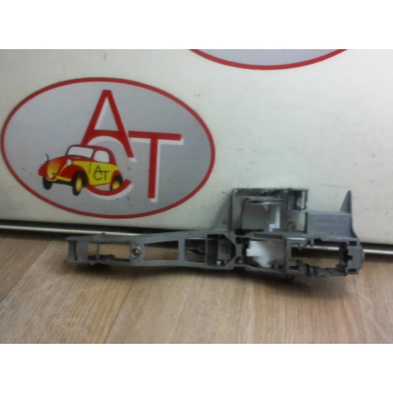 Support poignee porte avant gauche CITROEN C3 II PHASE 2 d’occasion