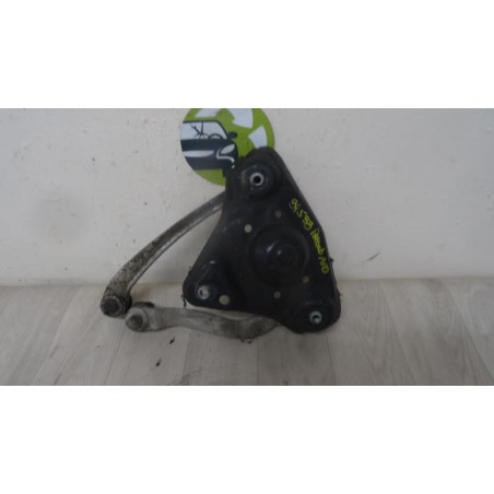 Triangle avant droit VOLKSWAGEN PASSAT V (3B2) d’occasion