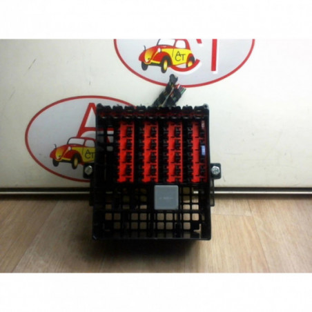 Porte fusible FORD FIESTA VI d’occasion