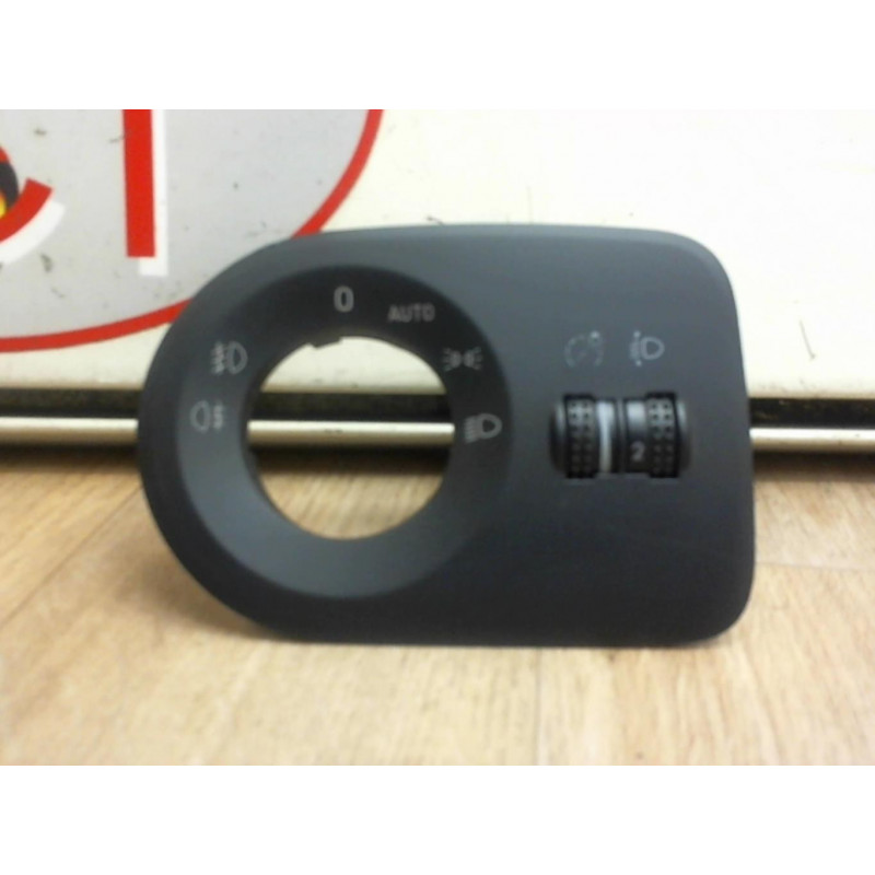 Commande de reglage hauteur de phare SEAT IBIZA IV SC BREAK d’occasion