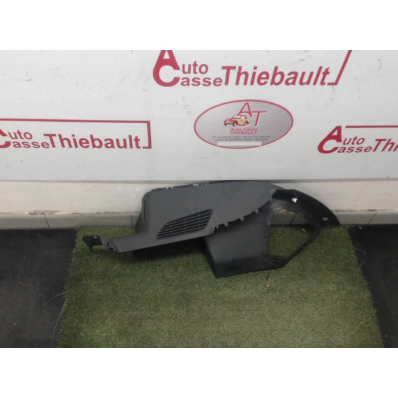 Garniture laterale arriere gauche PEUGEOT 107 PHASE 1 d’occasion