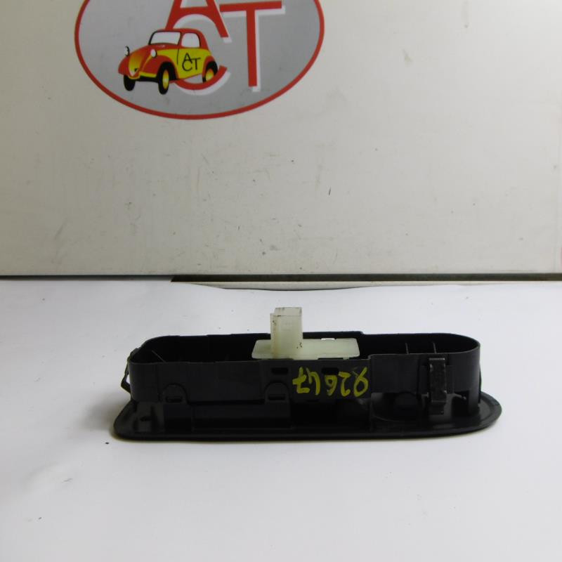 Interrupteur de leve vitre avant droit PEUGEOT 508 1.6 HDI d’occasion