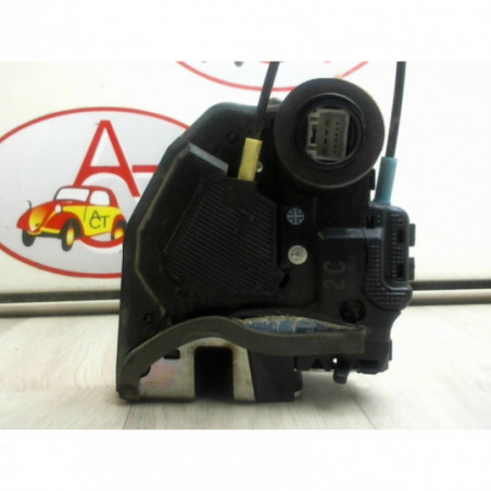 Serrure arriere gauche TOYOTA RAV4 d’occasion