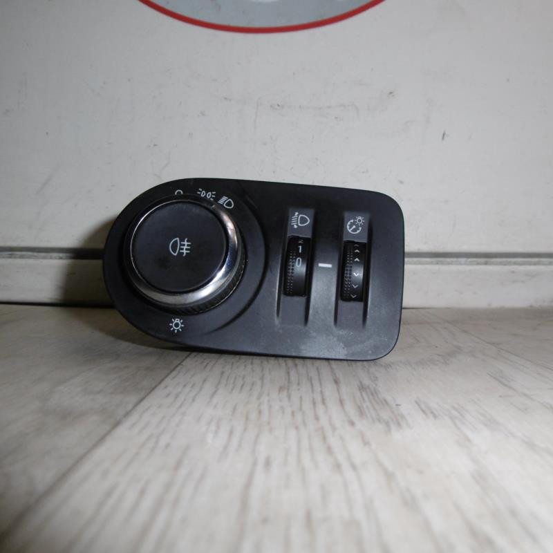 Commande de phare OPEL CORSA E d’occasion