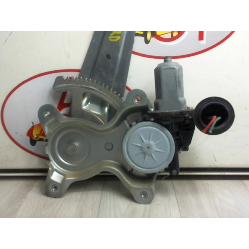 Leve vitre electrique arriere droit TOYOTA RAV4 d’occasion