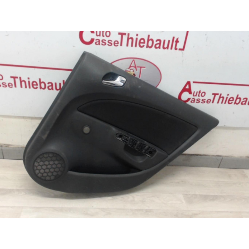 Panneau de porte arriere droit OPEL CORSA E d’occasion