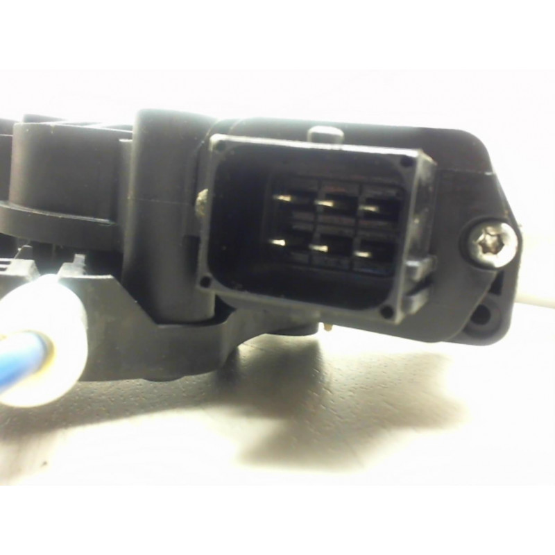 Leve vitre electrique avant gauche OPEL CORSA (D) PHASE 1 d’occasion