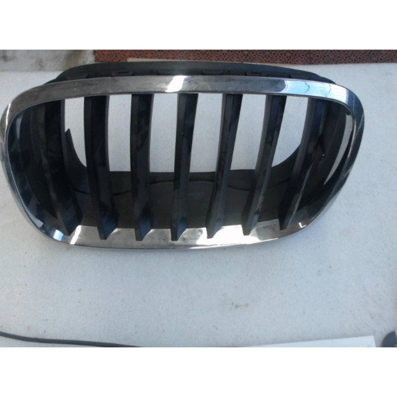 Grille de calandre gauche BMW  d’occasion