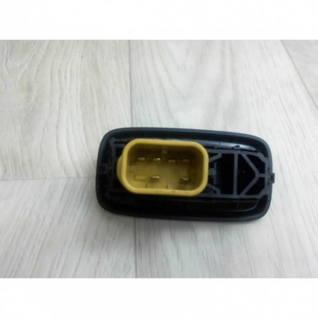 Interrupteur de leve vitre avant droit FORD FIESTA VI d’occasion
