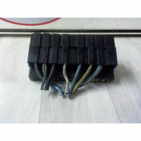Porte fusible PEUGEOT 407 PHASE 1 d’occasion