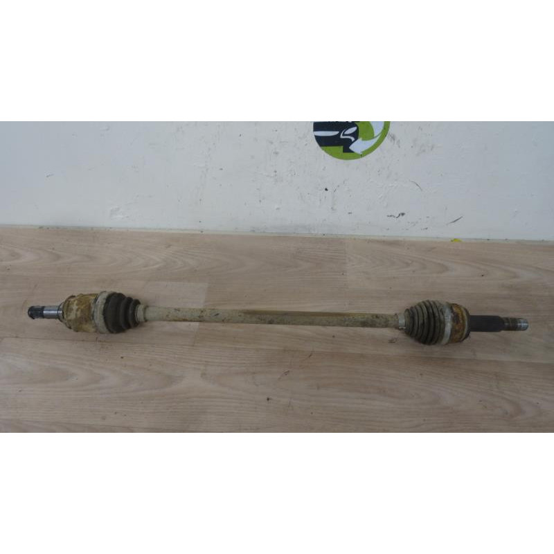 Cardan arriere droit (transmission) TOYOTA RAV4 d’occasion