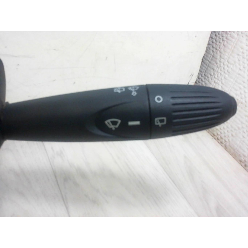 Com (Bloc Contacteur Tournant+Commodo Essuie Glace+Commodo Phare) FORD KA II d’occasion