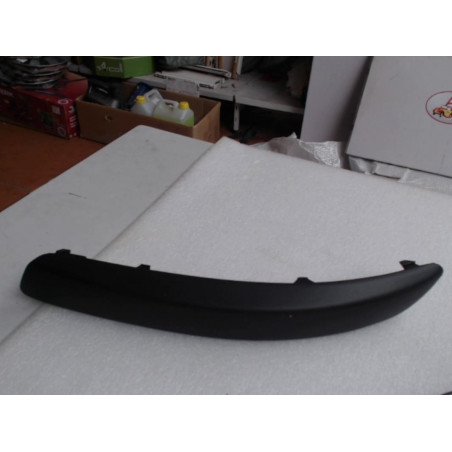 Moulure de pare choc avant VOLKSWAGEN GOLF V d’occasion