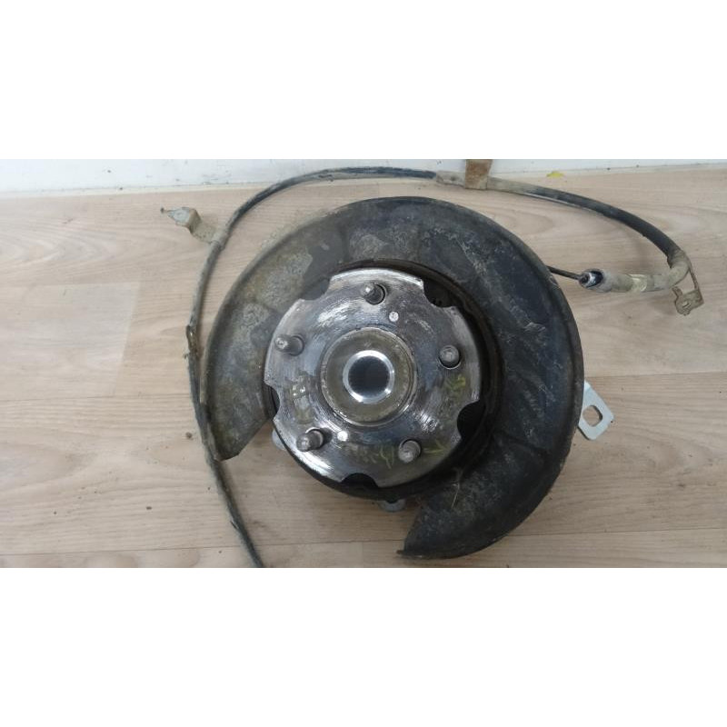 Fusee arriere gauche TOYOTA RAV4 d’occasion