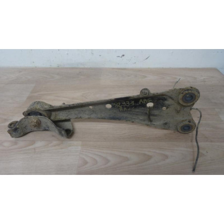 Bras de suspension arriere gauche TOYOTA RAV4 d’occasion