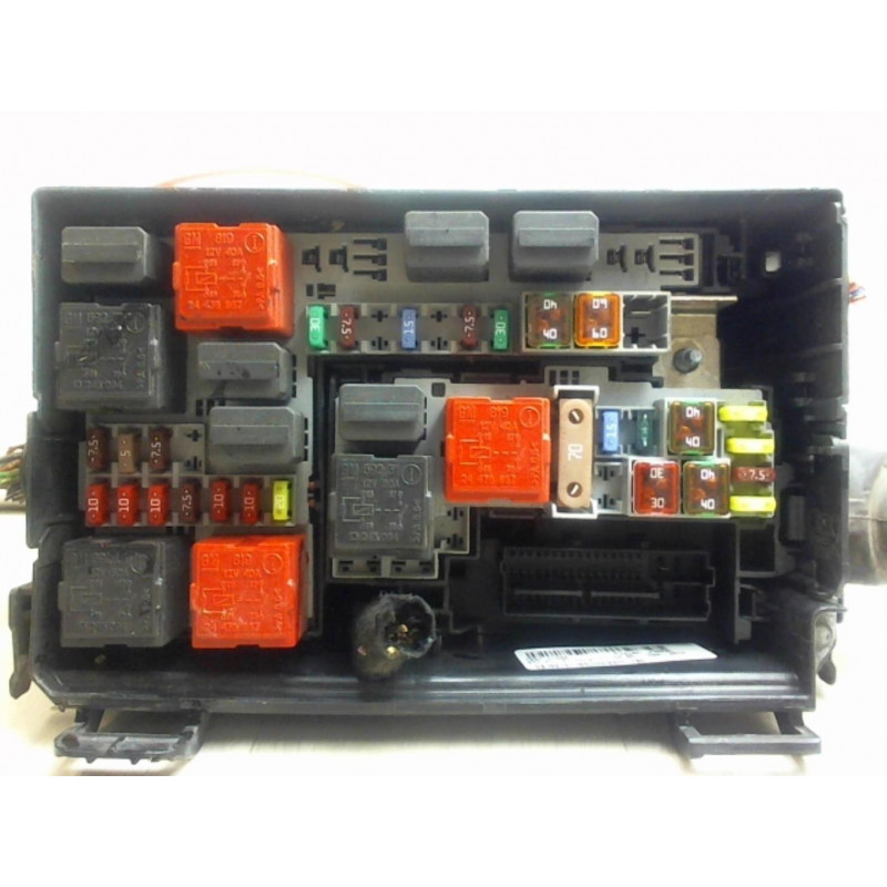 Porte fusible OPEL CORSA (D) PHASE 1 d’occasion