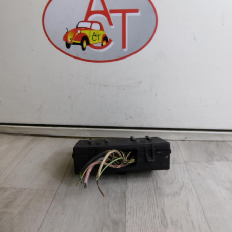 Porte fusible PEUGEOT 407 PHASE 1 d’occasion