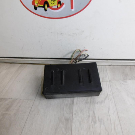 Porte fusible PEUGEOT 407 PHASE 1 d’occasion