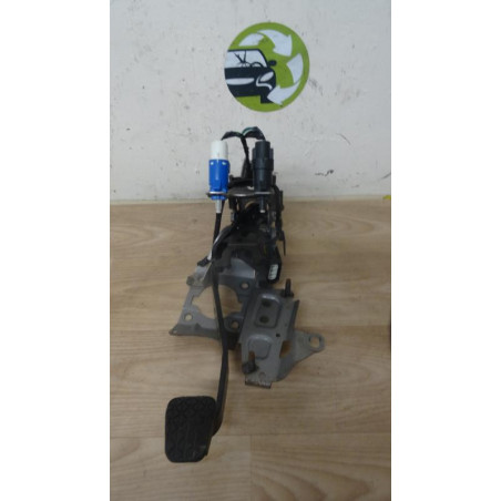Pedalier d'embrayage FORD FIESTA VI d’occasion
