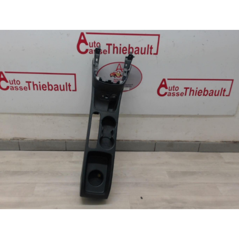 Console central (interieur plastique) FORD FIESTA VI d’occasion