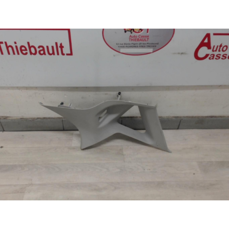 Garniture laterale arriere droite FORD FIESTA VI d’occasion