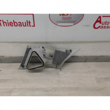 Garniture laterale arriere droite FORD FIESTA VI d’occasion