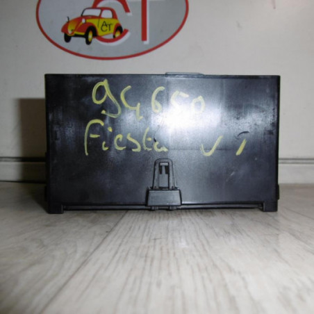 Porte fusible FORD FIESTA VI d’occasion