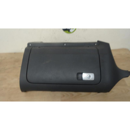 Boite a gants VOLKSWAGEN GOLF V d’occasion