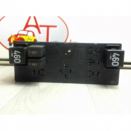 Porte fusible VOLKSWAGEN GOLF V d’occasion