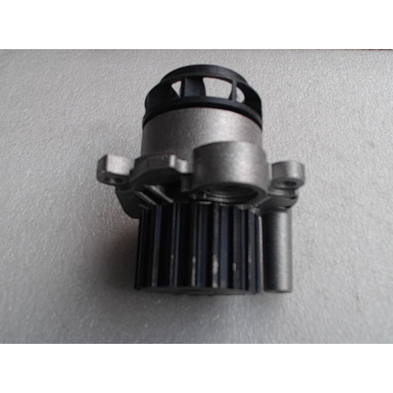Pompe à eau AUDI/VW/SEAT/SKODA  d’occasion