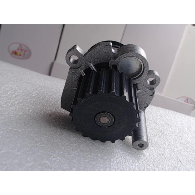 Pompe à eau AUDI/VW/SEAT/SKODA  d’occasion