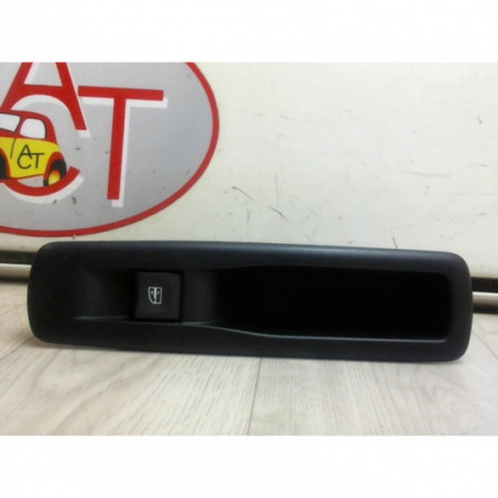 Interrupteur de leve vitre avant droit RENAULT SCENIC III PHASE 1 d’occasion