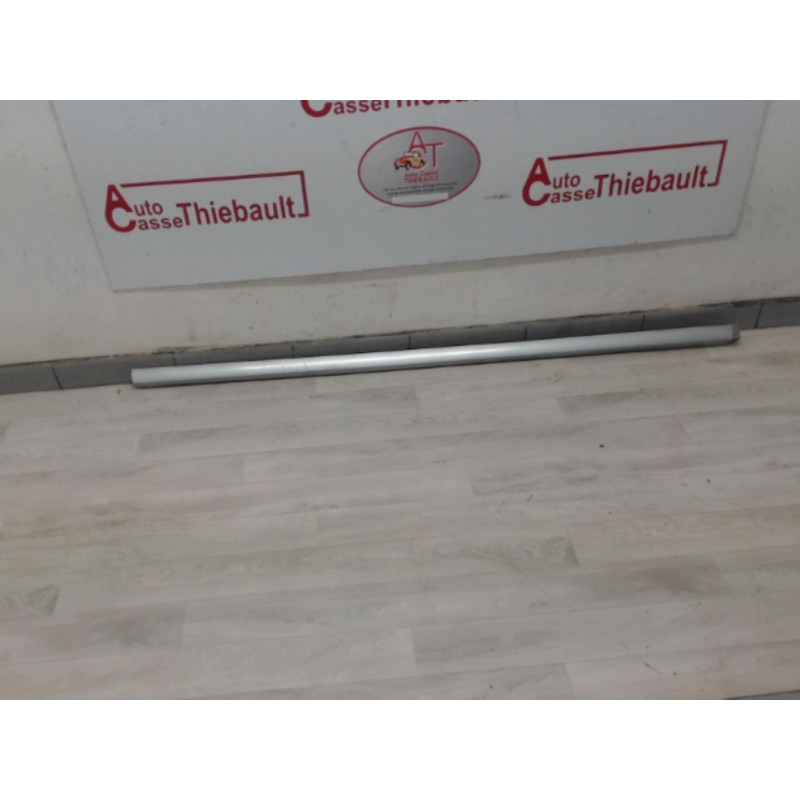 Baguette de bas de caisse DACIA SANDERO d’occasion